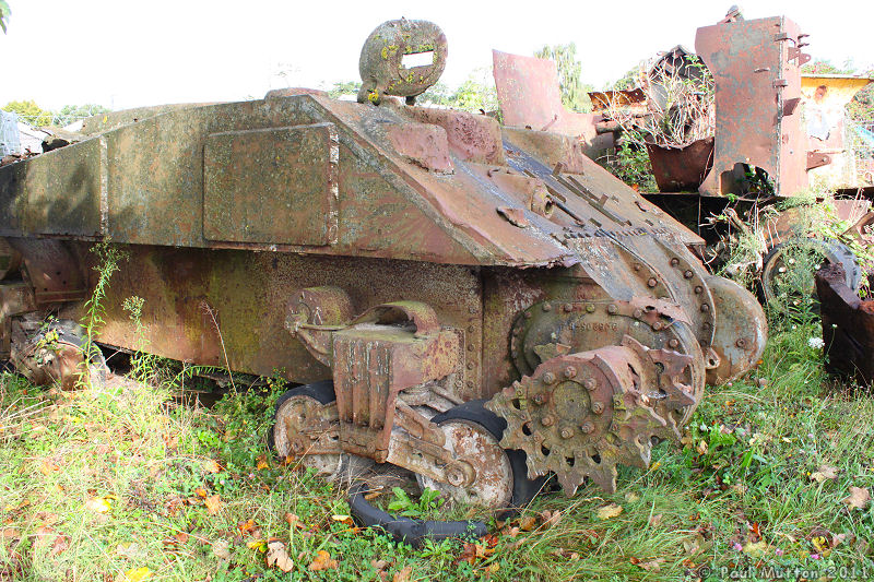 Rusting Sherman hull IMG 5868